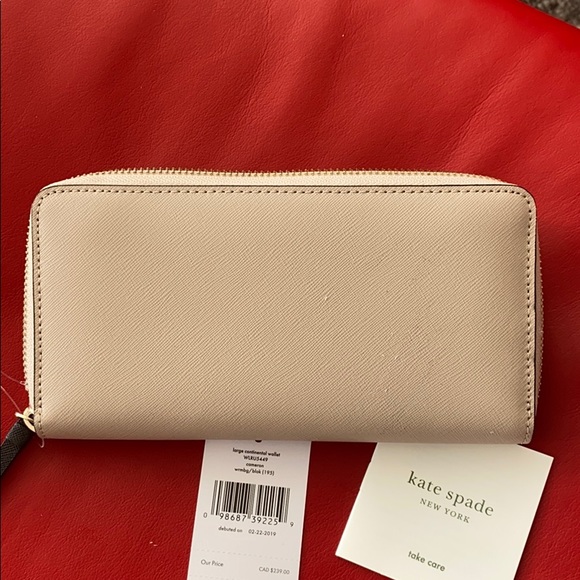 Kate Spade wallet ♠️ - Picture 6 of 7